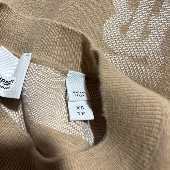 Burberry XS sweater - Picture 4 of 4